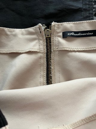 Minifalda Stradivarius Mujer Beige y Negra