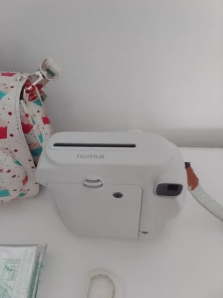 Cámara Fujifilm Instax Mini 9 Blanca