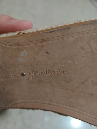 Pack Sandalias Stradivarius un par a estrenar.
