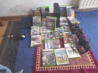 Xbox 360 + 22 Giochi e 2 controller