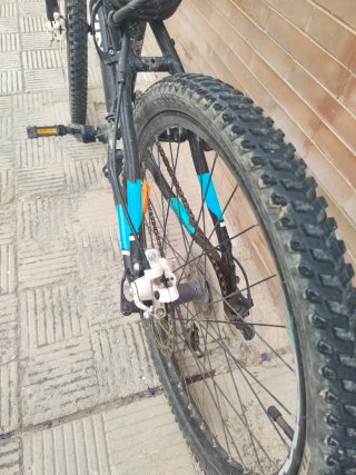 Bicicleta Infantil Btwin Negra y Azul
