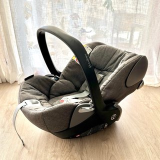 Cybex Cloud Q Plus + Base Isofix