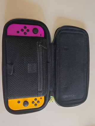 Nintendo Switch Violeta y Amarillo