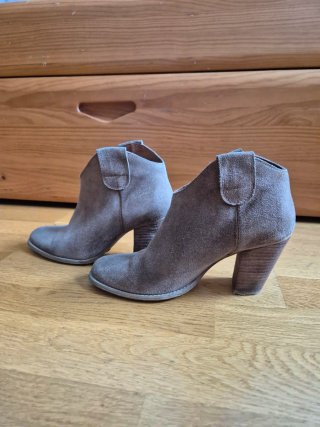Botines ante marrones talla 38