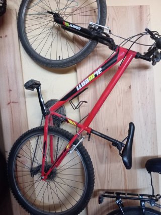 Bicicleta de Montaña Roja