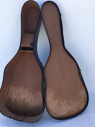 Fondello rigido per chitarra da restaurare