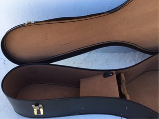 Fondello rigido per chitarra da restaurare