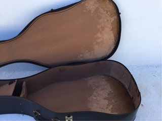 Fondello rigido per chitarra da restaurare