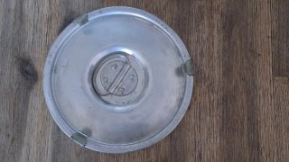 Fiambrera metálica con asa plegable