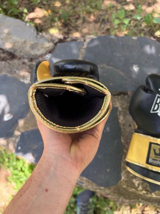 Guantes de Boxeo Buddha 10 oz Negros y Dorados