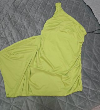 Vestido asimétrico verde talla única