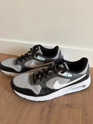 Zapatillas Nike Air Gris y Blanco Unisex