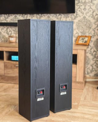 Altavoces Polk Audio M20