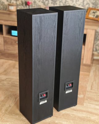 Altavoces Polk Audio M20