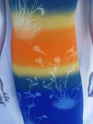 Vestido degradado floral azul y naranja