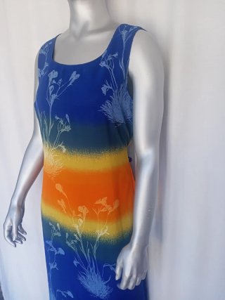 Vestido degradado floral azul y naranja