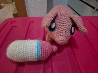 Peluche ganchillo Live Pets con biberón