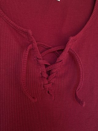 Mini vestido granate de manga corta