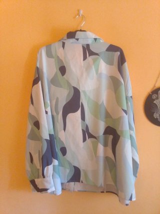 Camisa Shein Curve Talla 4XL Estampada