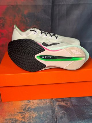 Nike ZoomX Vaporfly NEXT% 4 Scarpe da Corsa