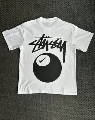 Camiseta Stussy bola 8