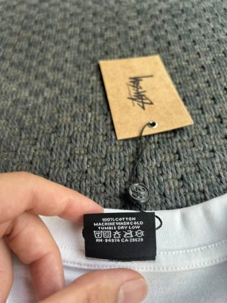 Camiseta Stussy bola 8