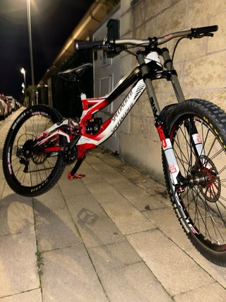 Specialized Demo 8