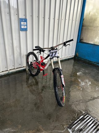 Specialized Demo 8