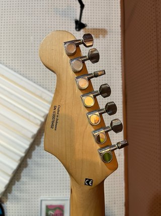 Guitarra Squier Stratocaster VII