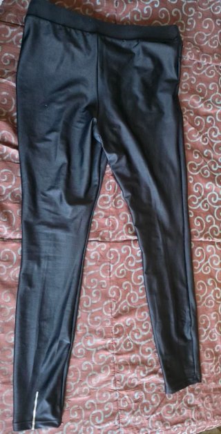 Leggings negros. TL. Nuevos