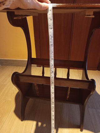 Mesa auxiliar revistero vintage (Para restaurar)
