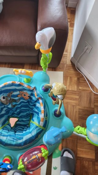 Saltador para bebé Buscando a Nemo