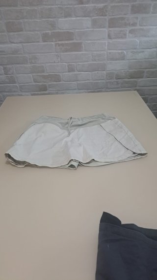 2 Faldas pantalón + Camiseta amarilla Benetton