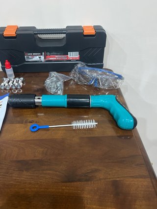 Sparachiodi manuale con accessori