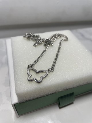 5 collane con gatto, farfalle, unicorno e cuori