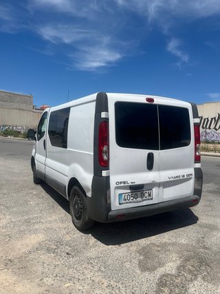 Opel Vivaro 2005