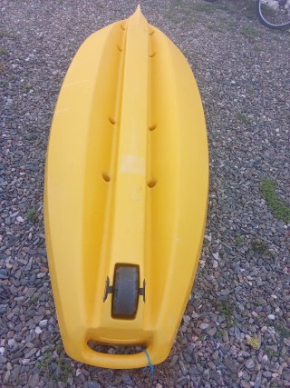 Kayak amarillo FeelFree