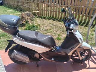 Piaggio Beverly 350 Sport Touring