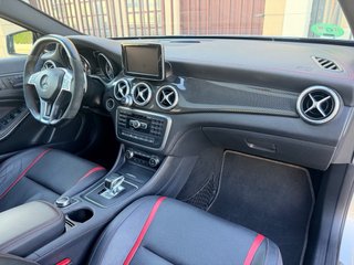 Mercedes-Benz GLA 45 AMG  Edition 1