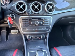 Mercedes-Benz GLA 45 AMG  Edition 1