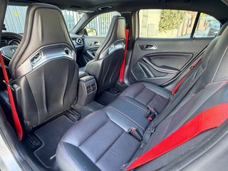 Mercedes-Benz GLA 45 AMG  Edition 1