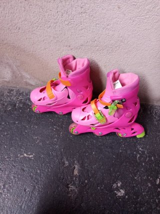 Patines en línea rosas para niña