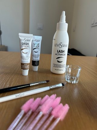 Kit Tinte Cejas y Pestañas Levissime + Parches