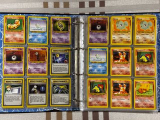 Lotto 300 carte Pokemon vecchie (base, rocket, fos