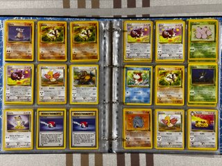Lotto 300 carte Pokemon vecchie (base, rocket, fos