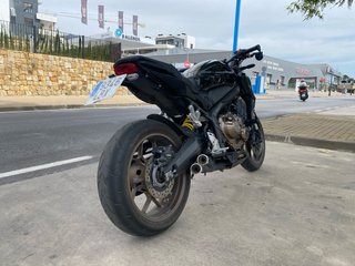 Honda CB650R Negra