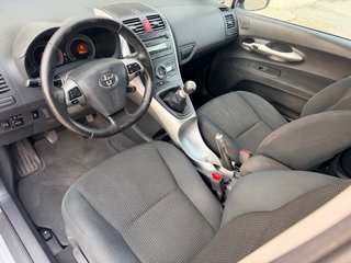 Toyota Auris 2010
