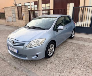 Toyota Auris 2010