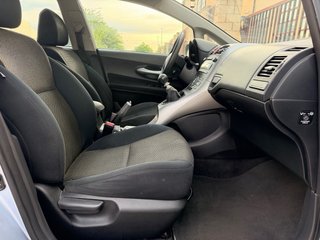 Toyota Auris 2010