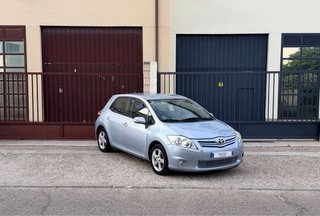 Toyota Auris 2010